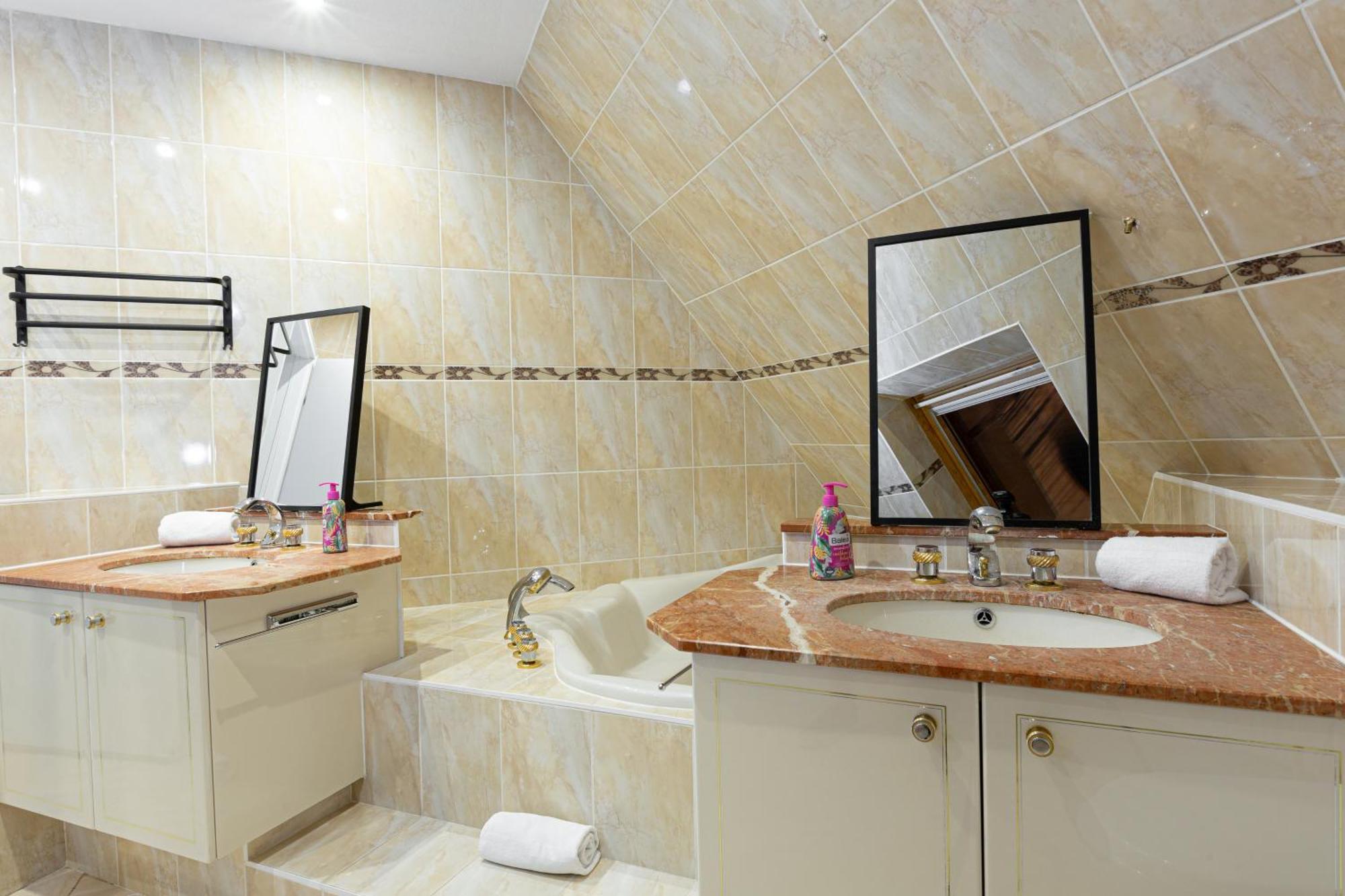 Gites Spa Strasbourg - Villa Ours - Spa Prive, Sauna, Borne D'Arcade, Babyfoot Ittenheim Εξωτερικό φωτογραφία