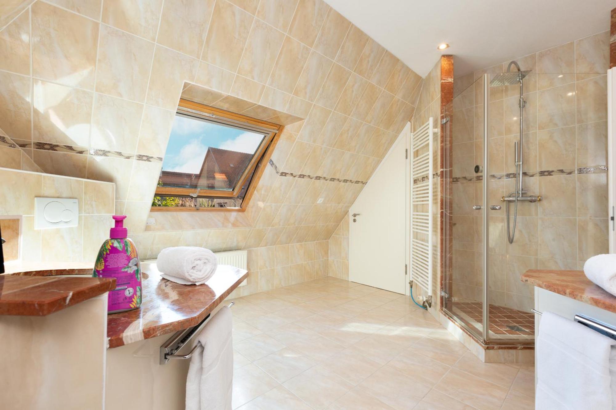 Gites Spa Strasbourg - Villa Ours - Spa Prive, Sauna, Borne D'Arcade, Babyfoot Ittenheim Εξωτερικό φωτογραφία